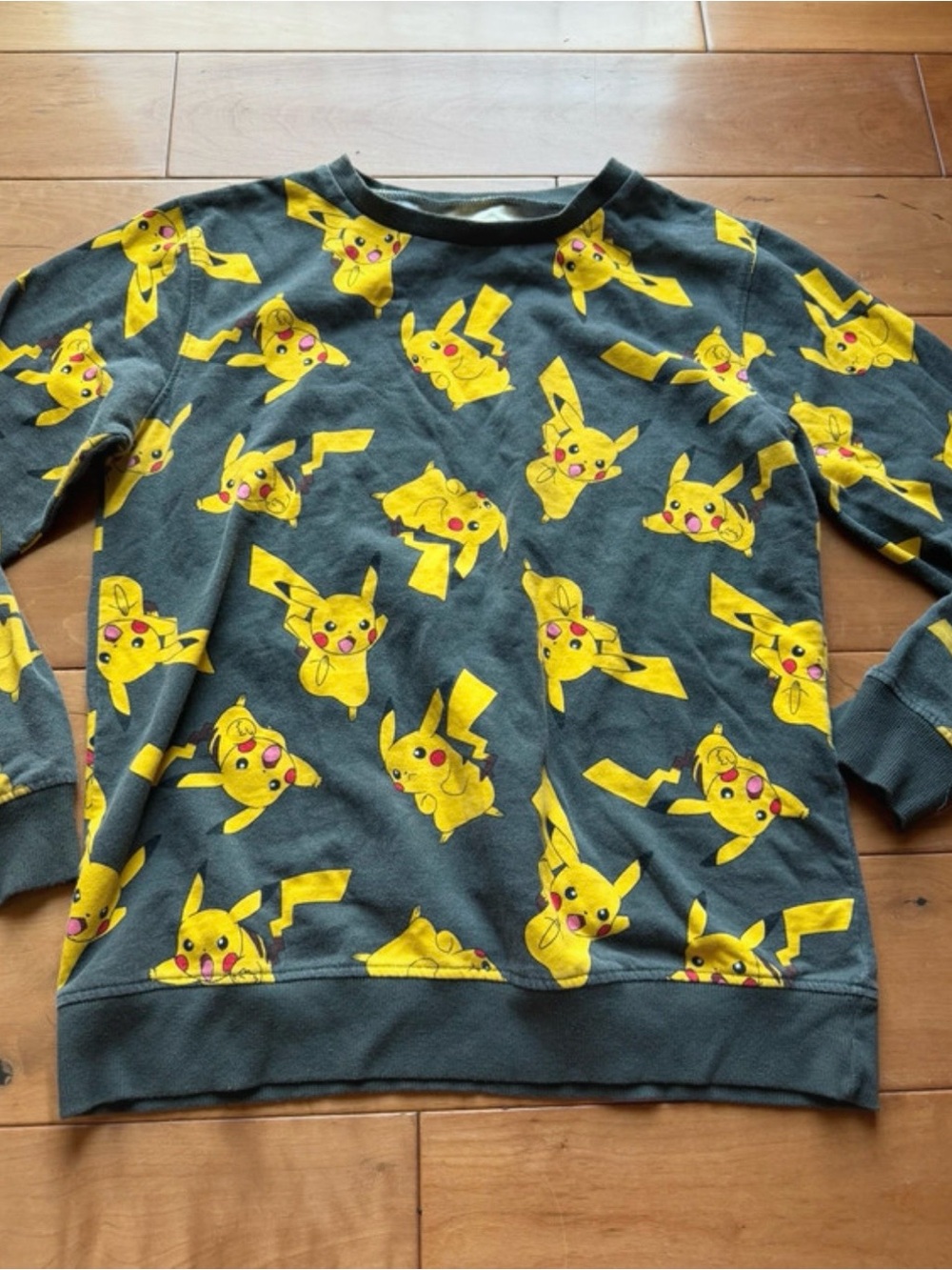 Pokemon Pikachu All-Over Print Sweatshirt - Gray & Yellow